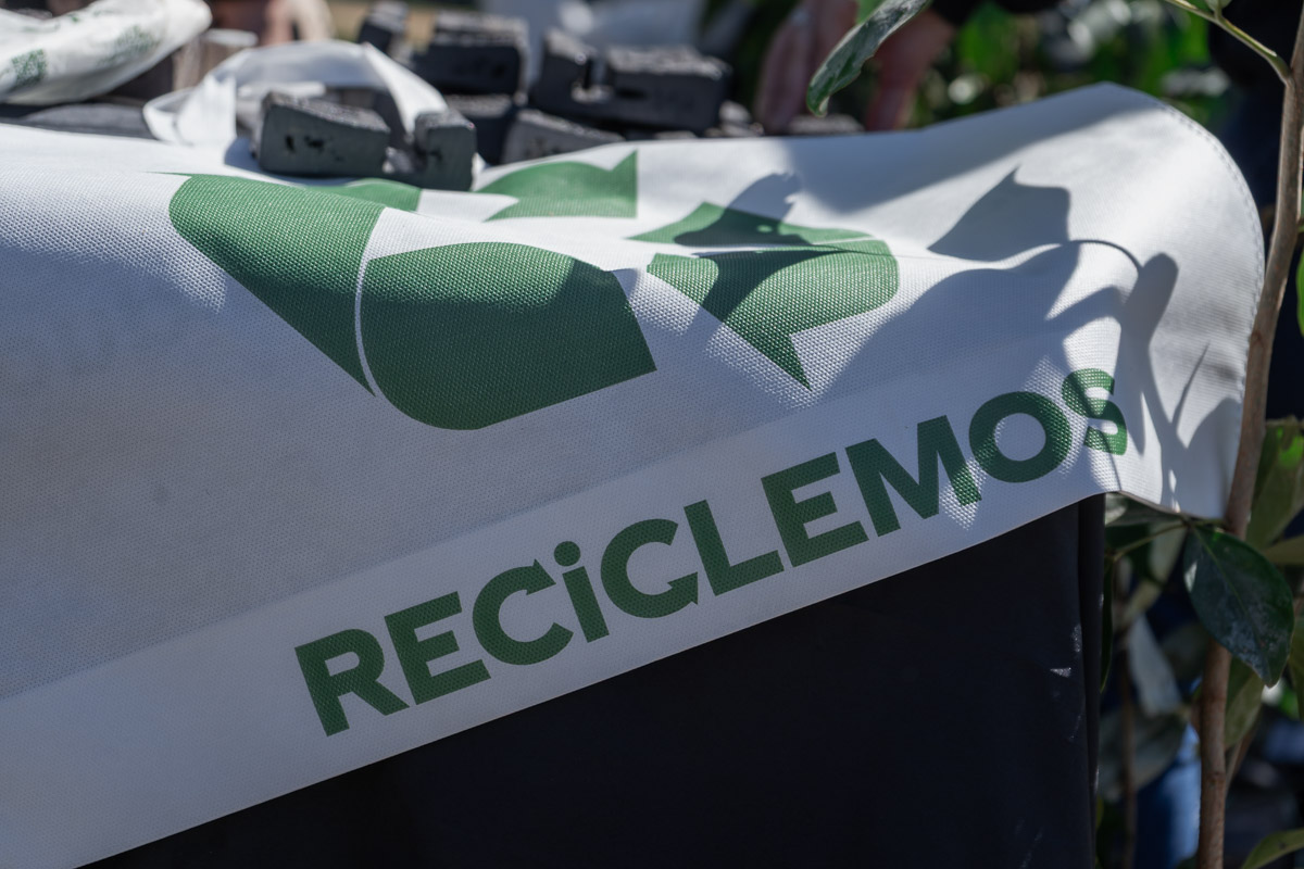<p>Vecinos de Posadas suman compromiso ambiental con el programa “Ecocanjes”</p>